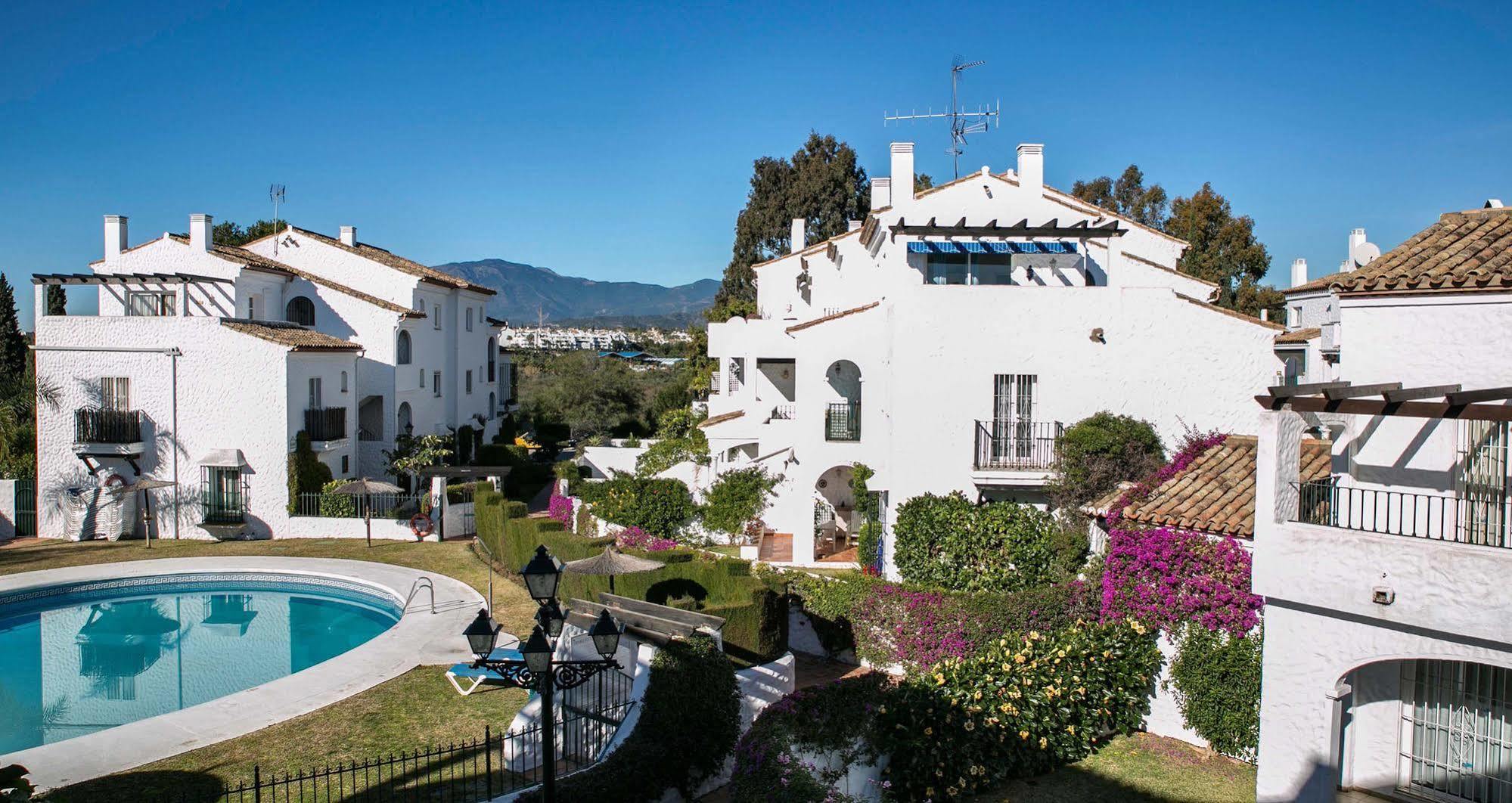 Ona Club Bena Vista Aparthotel Estepona Exterior foto